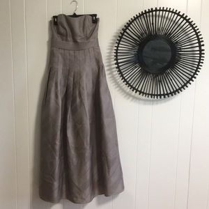 Gorgeous Kay Unger gray ballgown